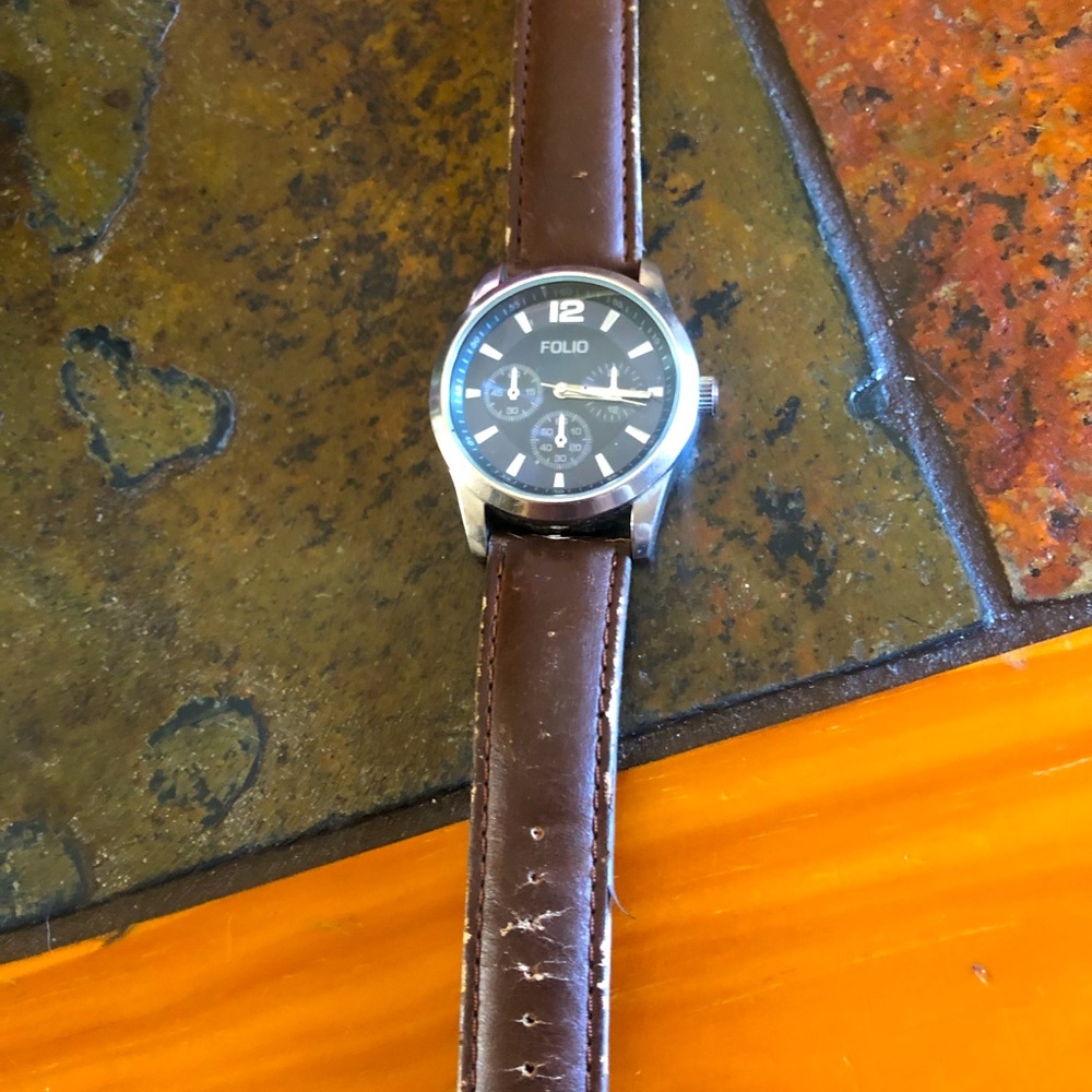 Folio watch